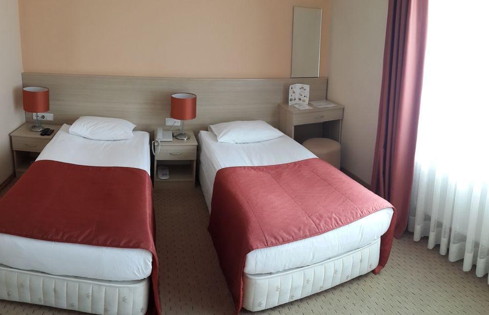 Payidar Hotel Istanbul Exterior photo